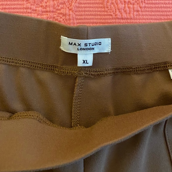 NWOT Max Studio women’s mid rise ponte cargo jogger pants, size XL - Picture 8 of 8